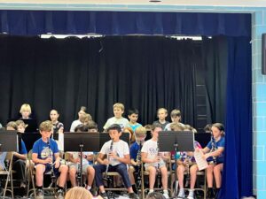 4th and 5th grade band at end of year concert